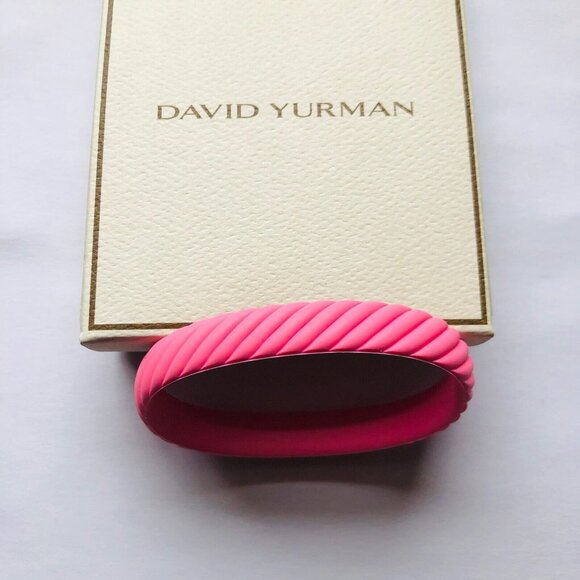 New David Yurman Barbie Pink Cable Rubber Bracelet 100% Authentic Size XS/S 10mm - Picture 2 of 6